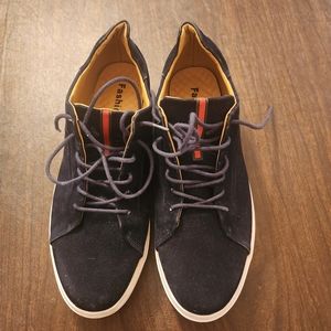 Mens fashion black Suede sneaker size 12